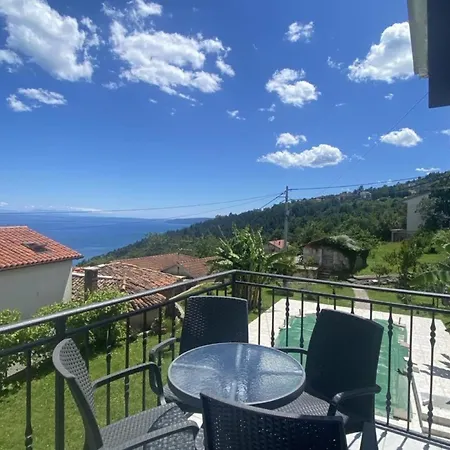 Apartment Luxury With Swimming Pool Lovran