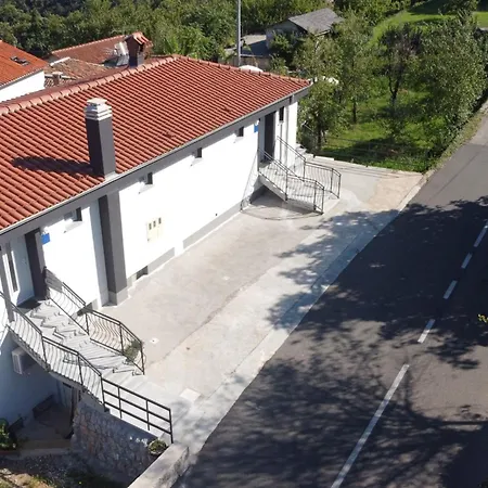 Luxury With Swimming Pool Lovran