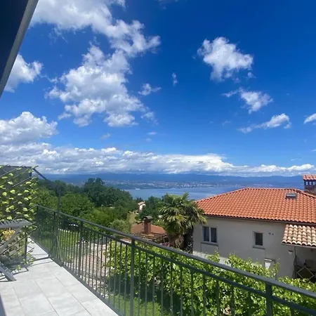Luxury With Swimming Pool * Lovran