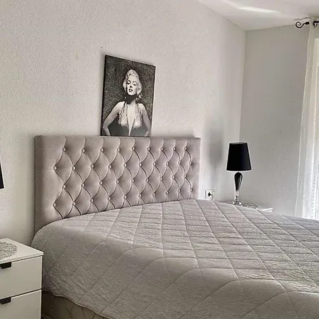 Luxury With Swimming Pool Apartment Lovran