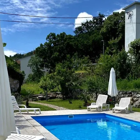 Luxury With Swimming Pool